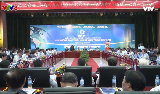 Diễn đàn kinh tế miền Trung lần thứ 2 do Ban điều phối vùng duyên hải miền Trung và Phòng Thương mại và Công nghiệp Việt Nam (VCCI) tổ chức.